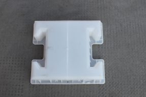 塑料連鎖磚模具的重量是決定它質(zhì)量好壞的主要因素嗎？